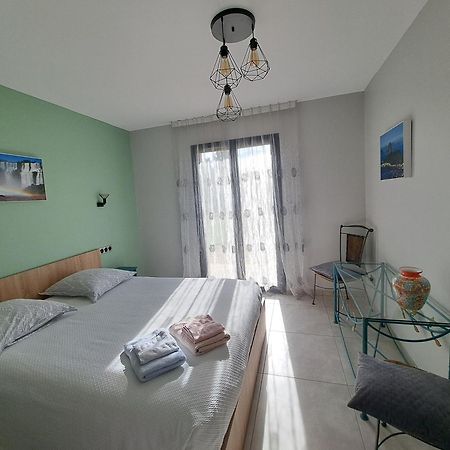 Villa Drome Jacuzzi La Maison D'A Cote Chatuzange-le-Goubet Exteriör bild