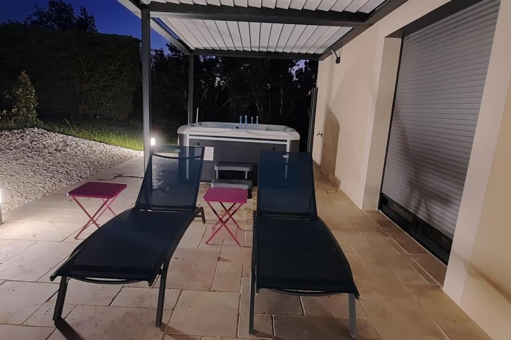 Villa Drome Jacuzzi La Maison D'A Cote Chatuzange-le-Goubet Exteriör bild