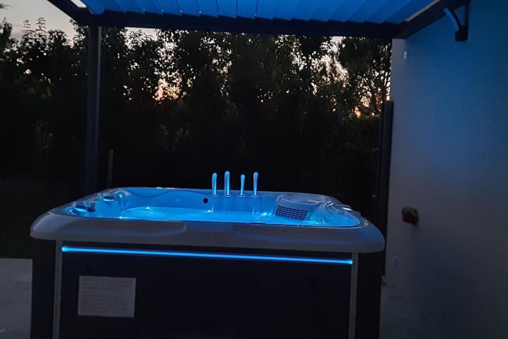 Villa Drome Jacuzzi La Maison D'A Cote Chatuzange-le-Goubet Exteriör bild